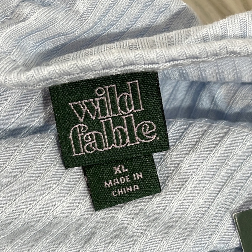 WILD FABLE Open Back Crisscross Back Long Sleeve Bodysuit 
Size XL - Picture 7 of 12